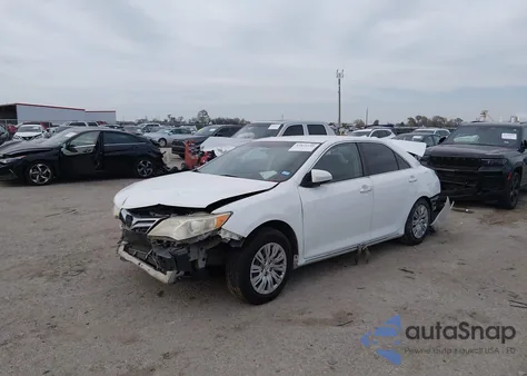 2014 Toyota Camry Le из США, поврежденный, VIN 4T4BF1FK1ER410619